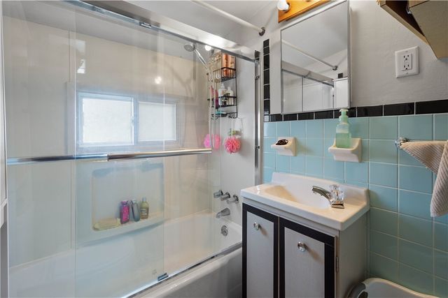 4457 4th St, Bethel Park, PA 15102