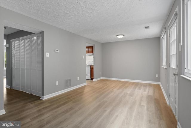 8353 FERN LEAF CT, Springfield, VA 22153