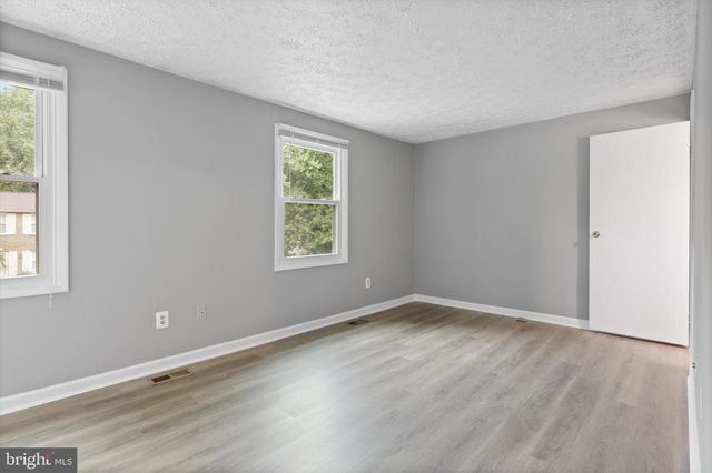 8353 FERN LEAF CT, Springfield, VA 22153