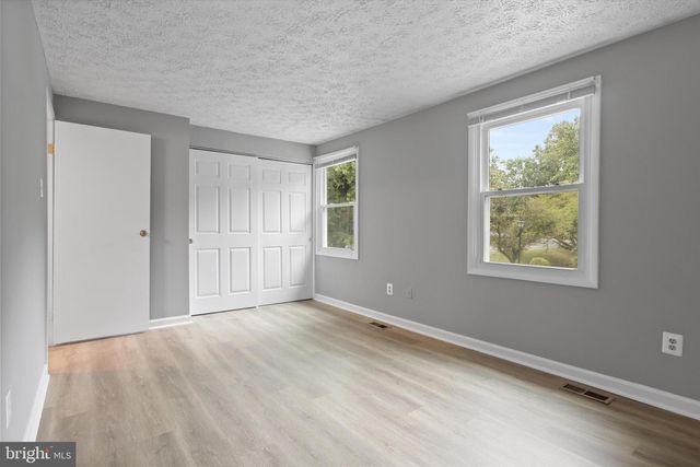 8353 FERN LEAF CT, Springfield, VA 22153