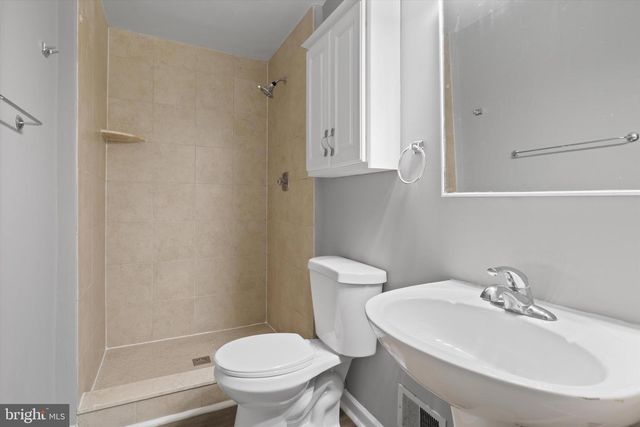 8353 FERN LEAF CT, Springfield, VA 22153