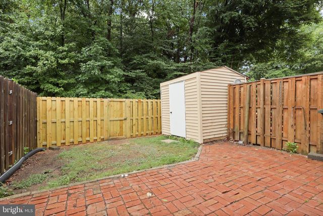 8353 FERN LEAF CT, Springfield, VA 22153