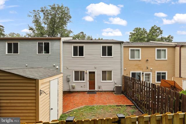 8353 FERN LEAF CT, Springfield, VA 22153