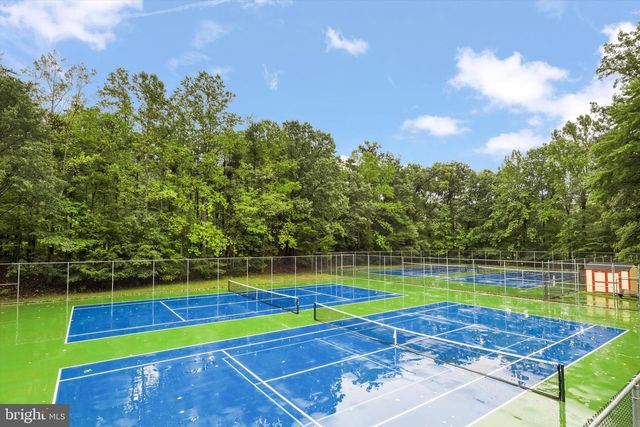 8353 FERN LEAF CT, Springfield, VA 22153