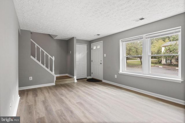 8353 FERN LEAF CT, Springfield, VA 22153