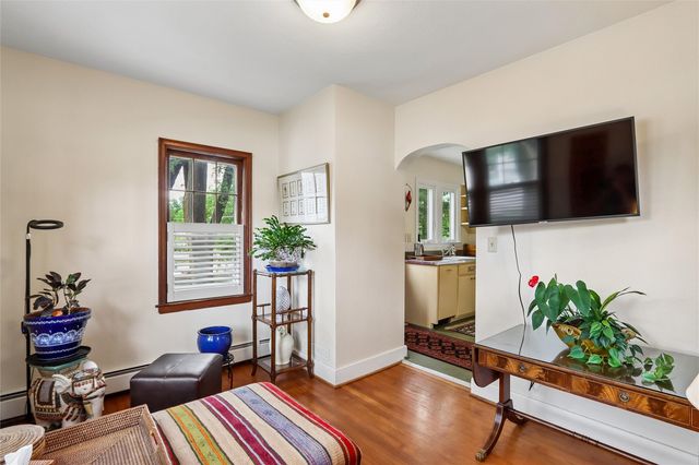 1405 W Benton St, Iowa City, IA 52246