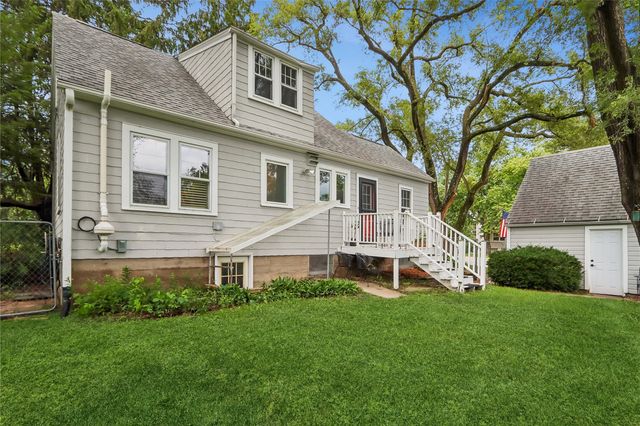 1405 W Benton St, Iowa City, IA 52246