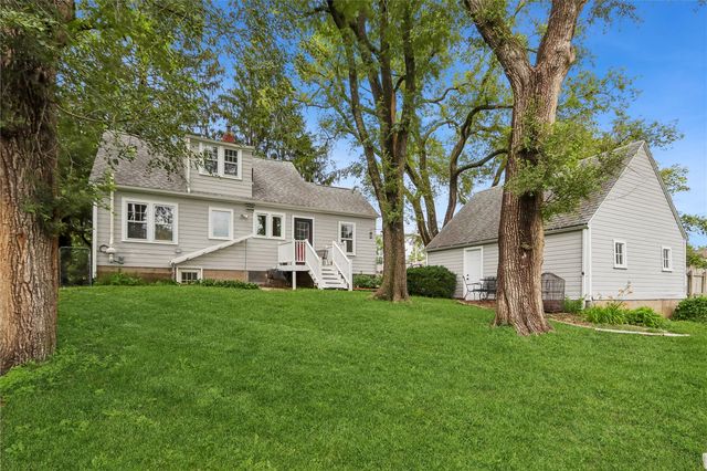 1405 W Benton St, Iowa City, IA 52246