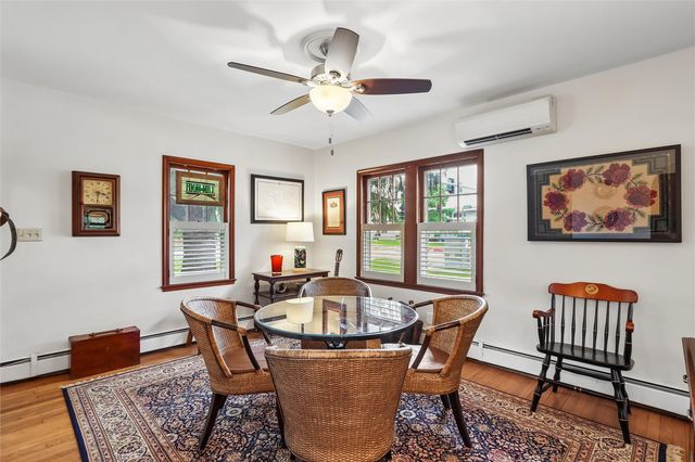 1405 W Benton St, Iowa City, IA 52246