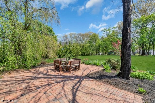 363 Rolling Knolls Way, Bridgewater Twp., NJ 08807