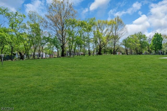 363 Rolling Knolls Way, Bridgewater Twp., NJ 08807