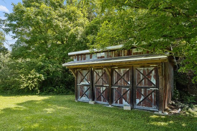 324 E Kingston Springs Rd, Kingston Springs, TN 37082