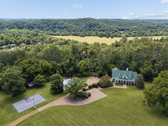 324 E Kingston Springs Rd, Kingston Springs, TN 37082