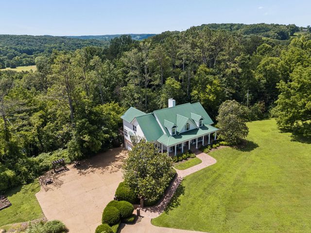 324 E Kingston Springs Rd, Kingston Springs, TN 37082