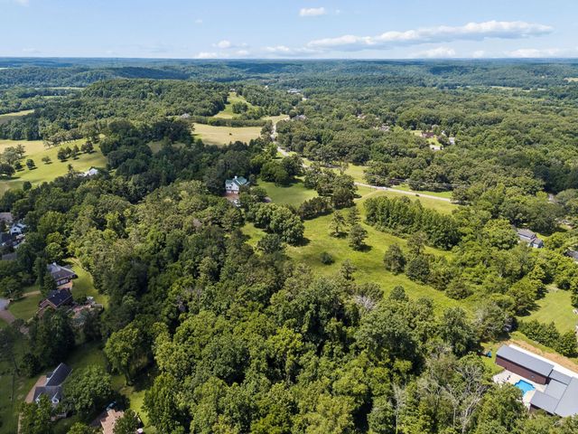 324 E Kingston Springs Rd, Kingston Springs, TN 37082