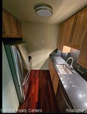 4913 Crooks Road G4, Royal Oak, MI 48073