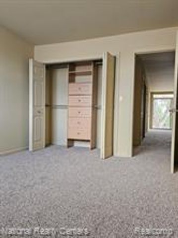 4913 Crooks Road G4, Royal Oak, MI 48073