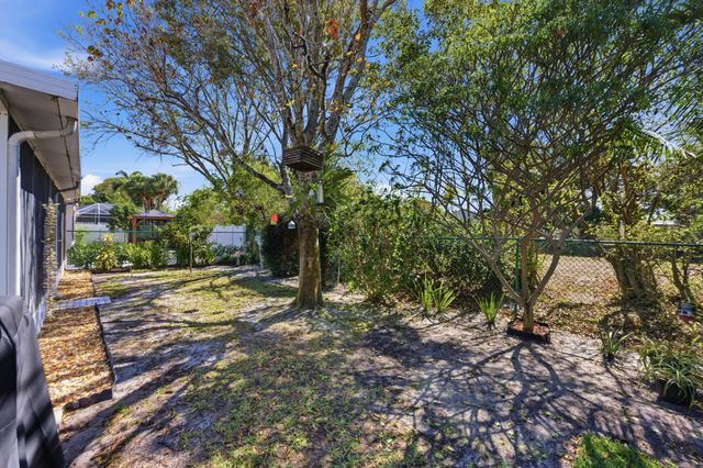 1543 Rialto Drive, Boynton Beach, FL 33436