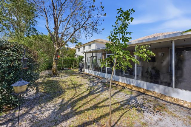 1543 Rialto Drive, Boynton Beach, FL 33436