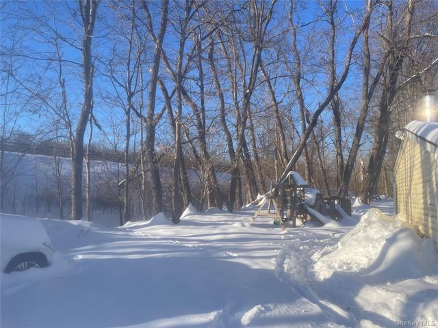 261 Titusville Road, Poughkeepsie, NY 12603