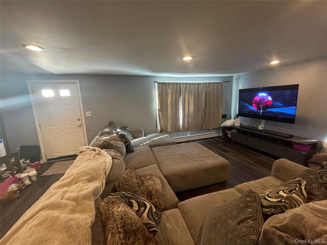 261 Titusville Road, Poughkeepsie, NY 12603