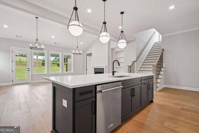 1209 Lakeside Overlook, Canton, GA 30114