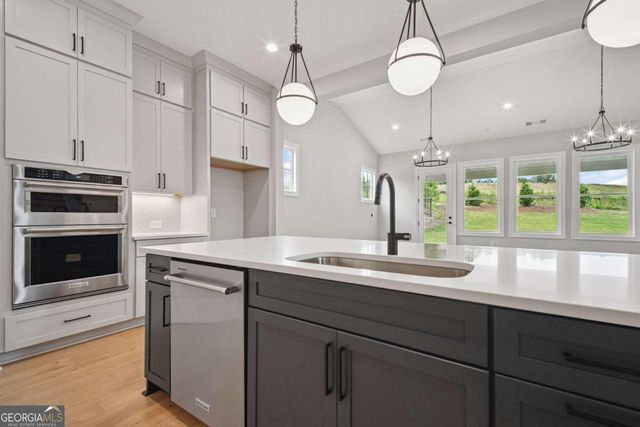 1209 Lakeside Overlook, Canton, GA 30114