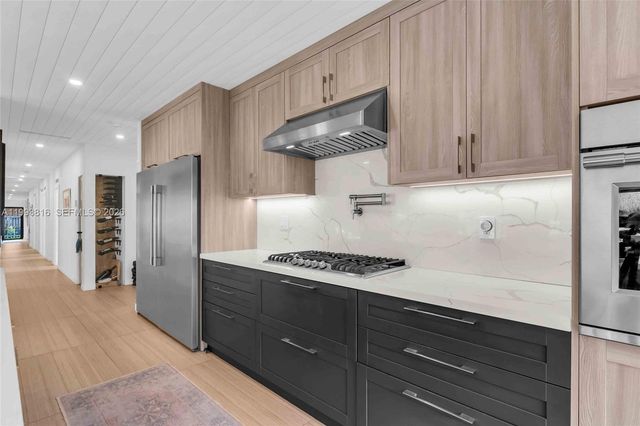 2025 Arch Creek Drive, North Miami, FL 33181