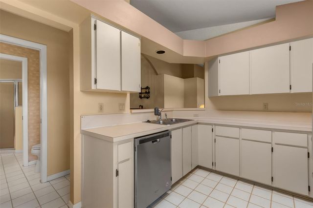 5536 ROSEWALL CIRCLE, Leesburg, FL 34748