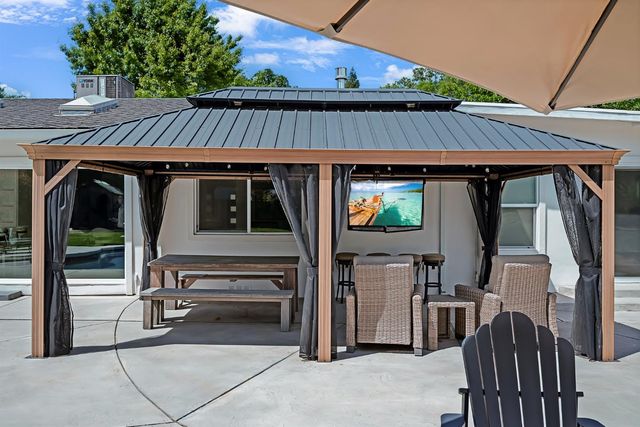 4024 Cayente Way, Sacramento, CA 95864