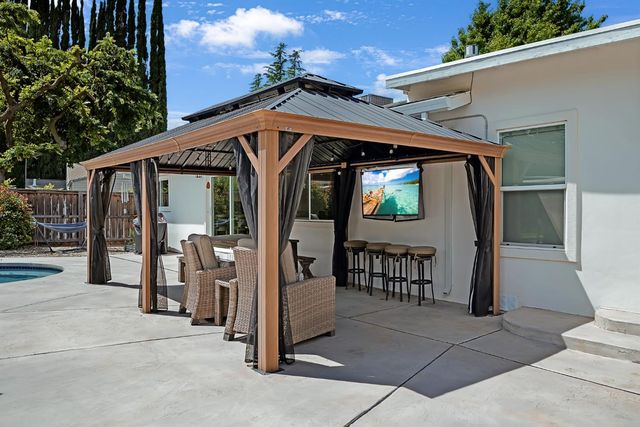 4024 Cayente Way, Sacramento, CA 95864