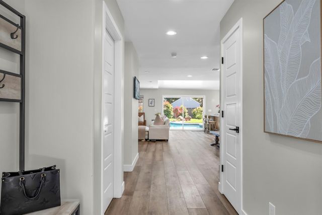 4024 Cayente Way, Sacramento, CA 95864