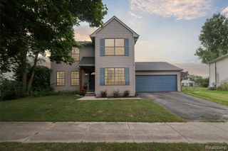 729 Cricket Crossing, Pinckney, MI 48169