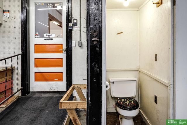 6120 Manderson Street, Omaha, NE 68104