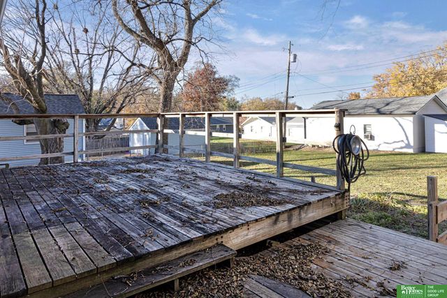 6120 Manderson Street, Omaha, NE 68104