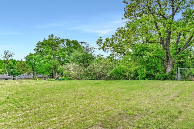 419 E Hull Street, Denison, TX 75021