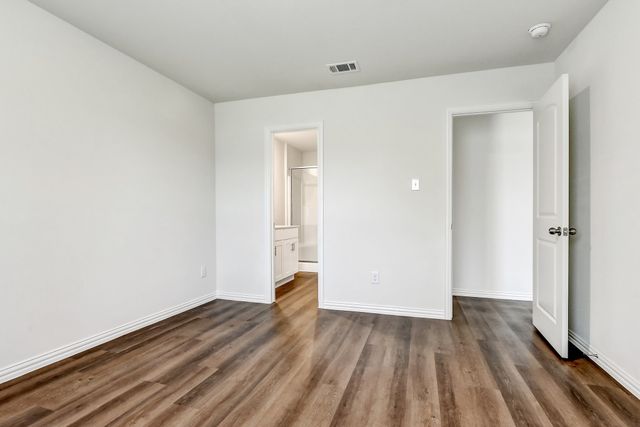 419 E Hull Street, Denison, TX 75021