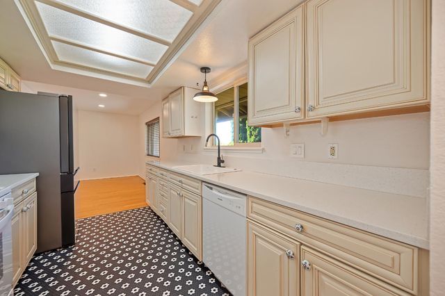 3582 Bell Rd, Auburn, CA 95603