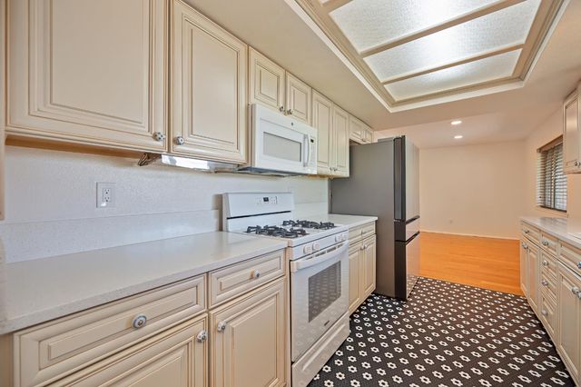 3582 Bell Rd, Auburn, CA 95603