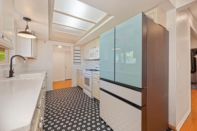 3582 Bell Rd, Auburn, CA 95603