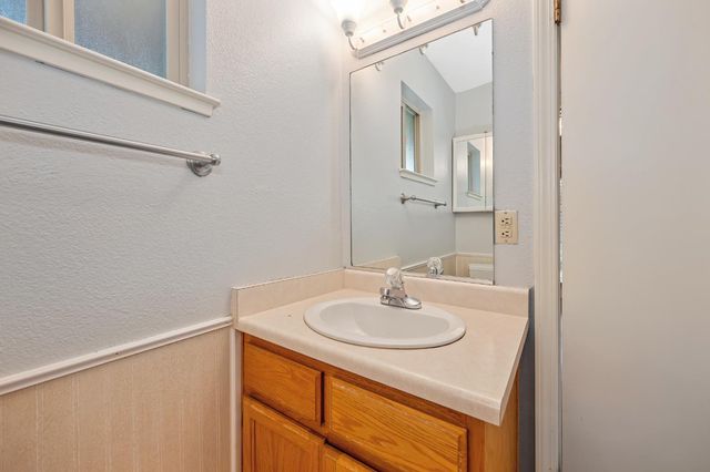 3582 Bell Rd, Auburn, CA 95603