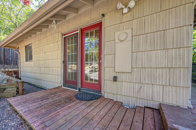 3582 Bell Rd, Auburn, CA 95603