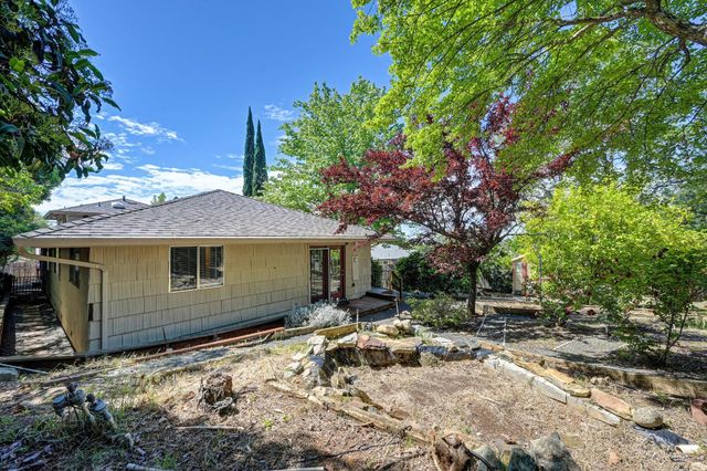 3582 Bell Rd, Auburn, CA 95603