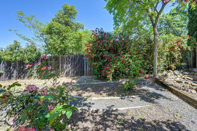 3582 Bell Rd, Auburn, CA 95603