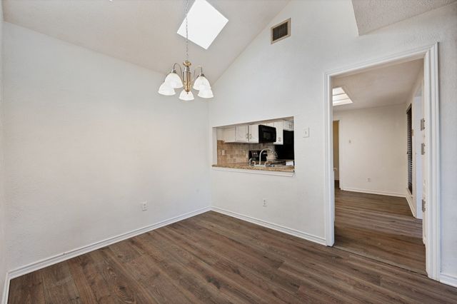 3828 Clover Hill Lane, Carrollton, TX 75007