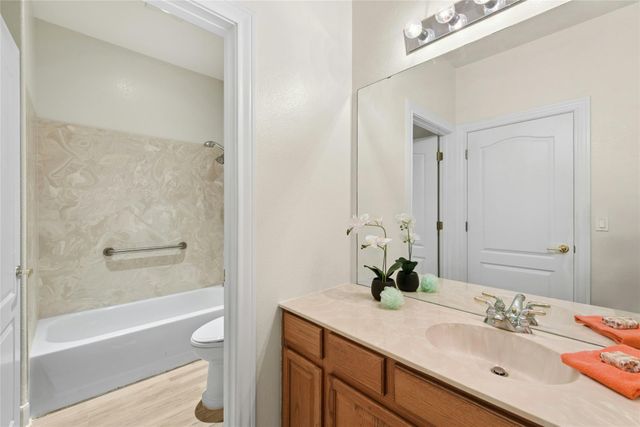 311 Rio Grande LOOP, Georgetown, TX 78633