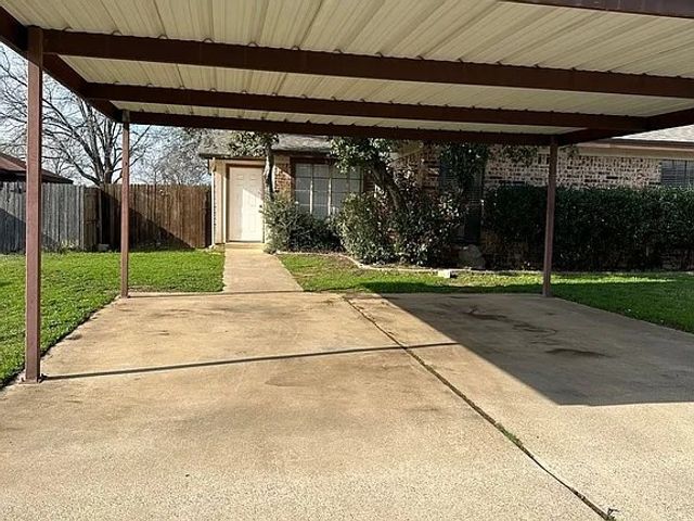 5116 Trail Dust Lane, Arlington, TX 76017