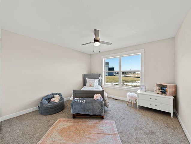 1927 PARKSIDE Drive, Sycamore, IL 60178