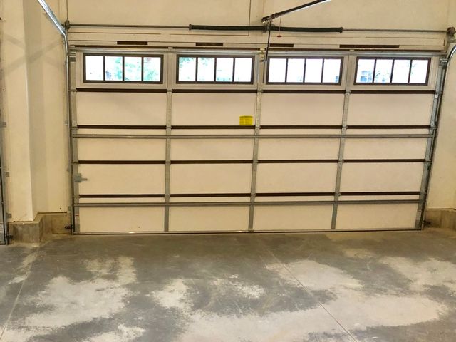 1927 PARKSIDE Drive, Sycamore, IL 60178