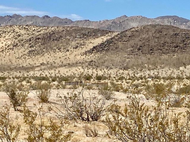 112 Amboy Road, 29 Palms, CA 92277